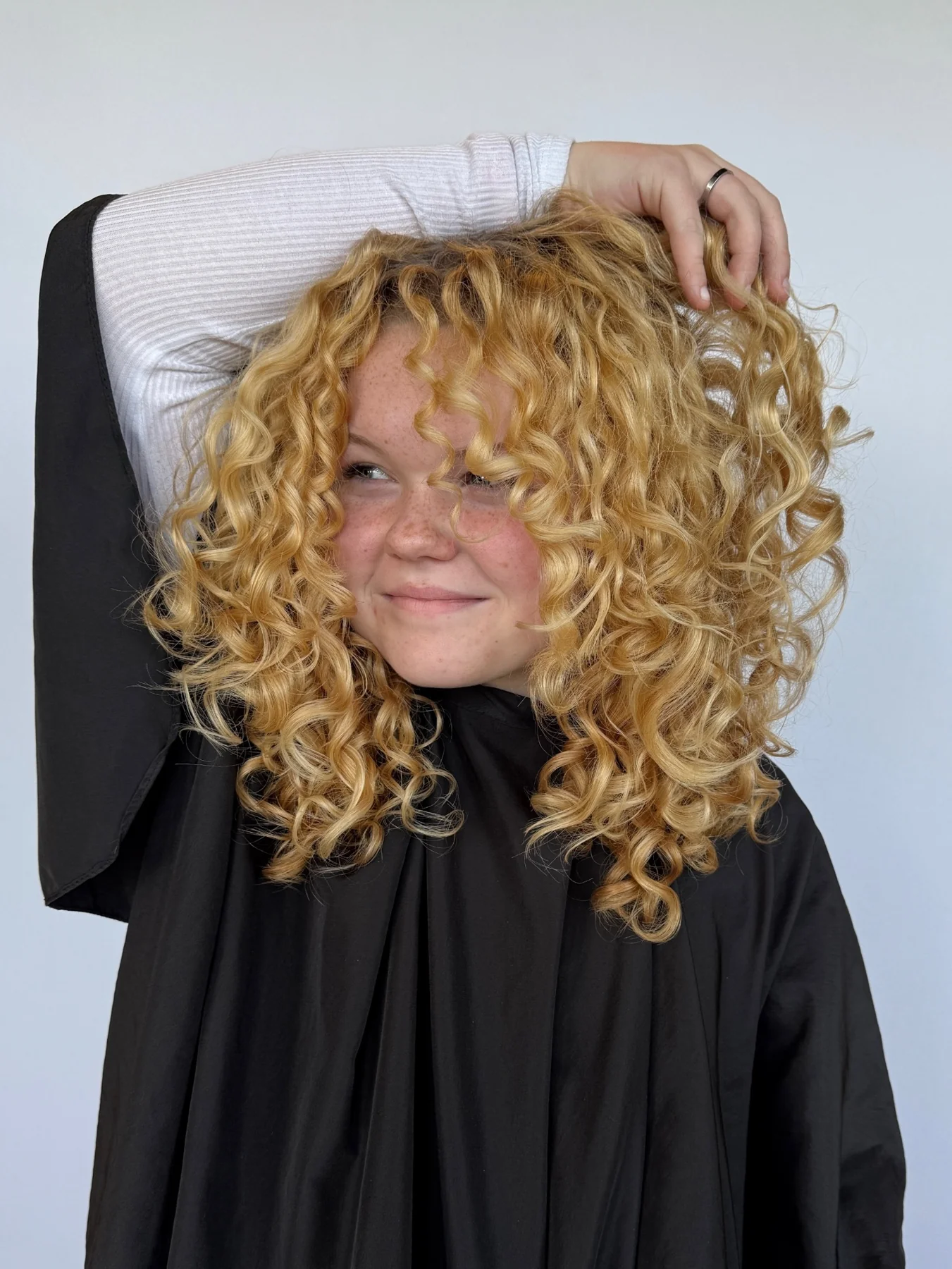 Golden curls with a layered shape